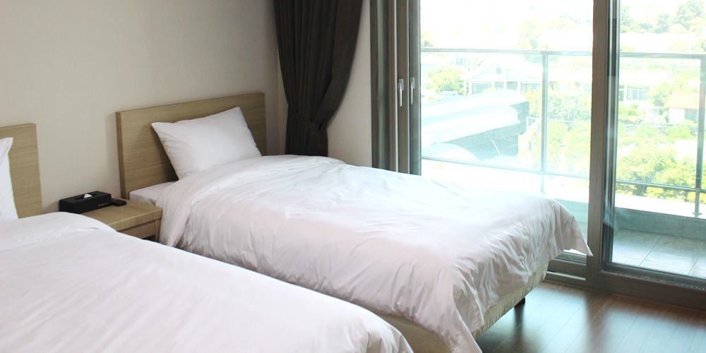 The Blue Jeju Hotel Seogwipo Exterior photo